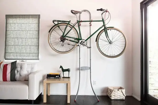 das Fahrrad im Winter im Haus aufbewahren